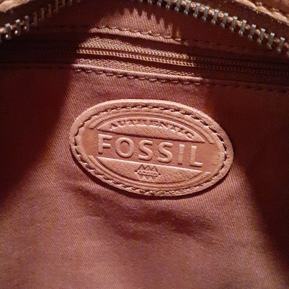 Fossil crossbody - Picture 4 of 16